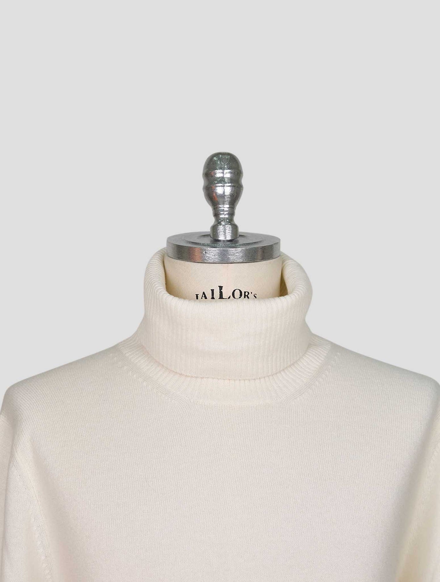 Kiton White Cashmere Sweater Turtleneck